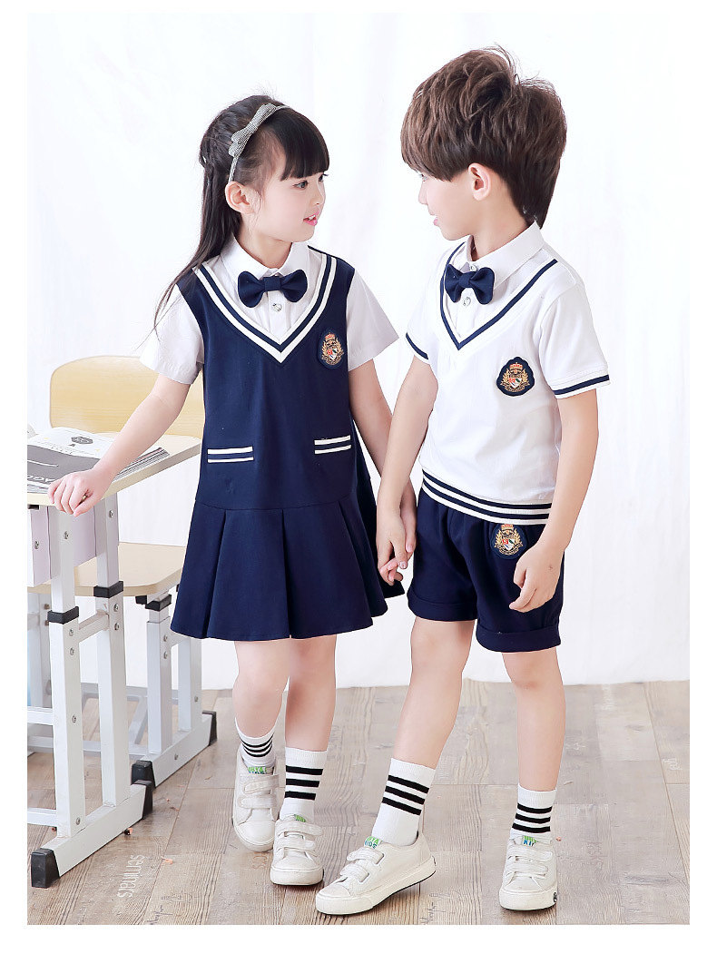 幼儿园园服-园服合身利于孩子建立自信-通荣制衣